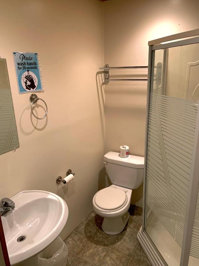 The Messy Owl Inn & Eco Haven Likely Extérieur photo