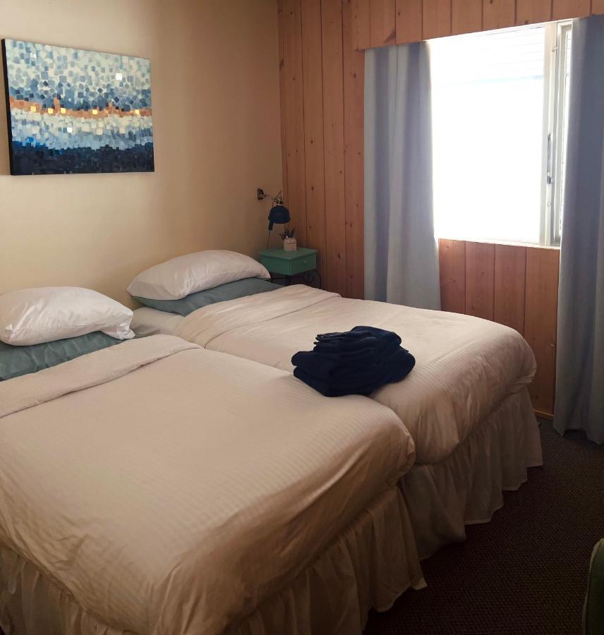 The Messy Owl Inn & Eco Haven Likely Extérieur photo